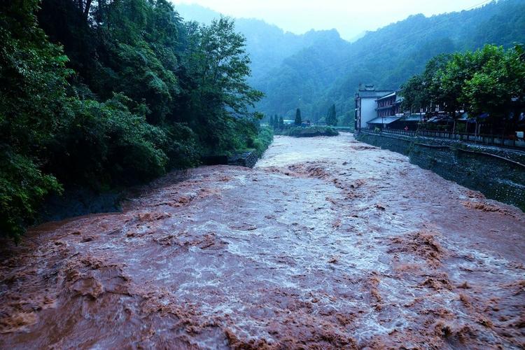 1742954198885342.jpeg 暴雨后河流.jpeg